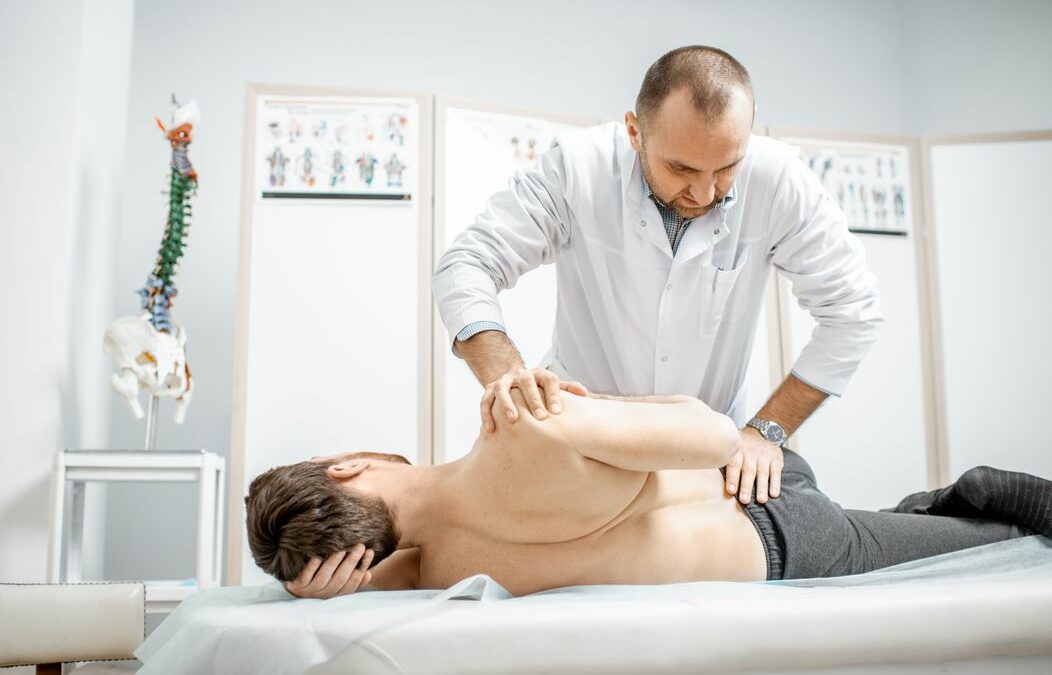How Chiropractic Services Can Help People with Sciatica
